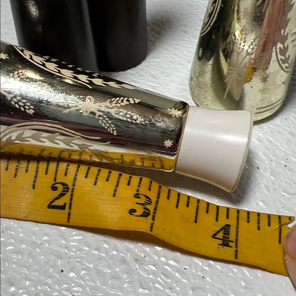 Vintage Wood and Glass Salt and Pepper Shaker Sets Very Old - Picture 6 of 6